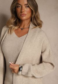 Renee - Beżowy Dzianinowy Komplet z Wełną Prążkowana Sukienka i Długi Kardigan Falonessa. Kolor: beżowy. Materiał: wełna, prążkowany, dzianina