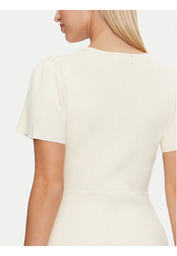 DKNY Sukienka codzienna DD4EN992 Beżowy Slim Fit. Okazja: na co dzień. Kolor: beżowy. Materiał: syntetyk, bawełna. Typ sukienki: proste. Styl: casual