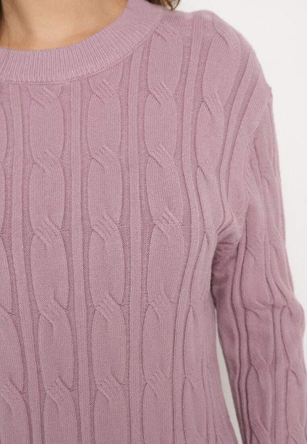 Born2be - Fioletowy Sweter z Wiskozą i Ozdobnym Splotem Savria. Okazja: na co dzień. Kolor: fioletowy. Materiał: wiskoza. Wzór: ze splotem. Styl: klasyczny, casual