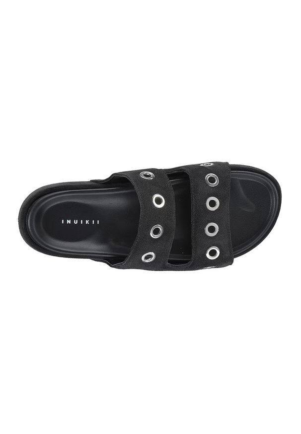 Inuikii SUEDE STUDS Klapki damskie. Kolor: czarny. Materiał: syntetyk, zamsz, skóra. Wzór: aplikacja. Obcas: na platformie. Styl: rockowy, klasyczny, elegancki