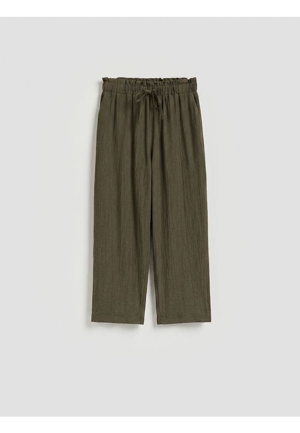 Reserved - Spodnie z wiskozą - zielony. Kolor: zielony. Materiał: wiskoza