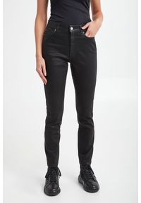 Marella Sport - Jeansy damskie woskowane Slogan MARELLA SPORT. Styl: sportowy #3