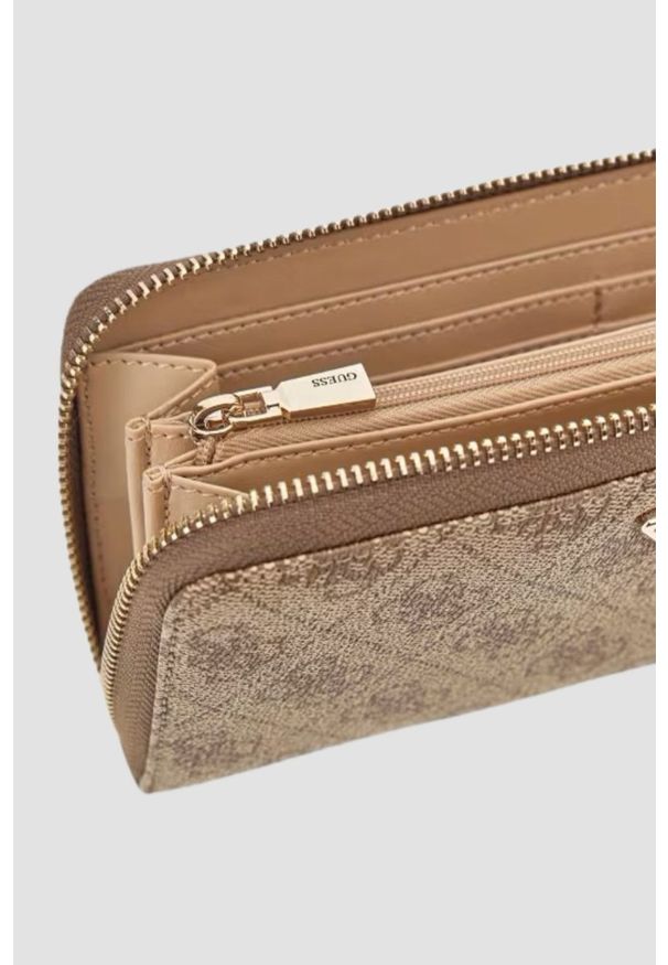 Guess - GUESS Beżowy portfel damski Laurel. Kolor: beżowy. Materiał: skóra ekologiczna