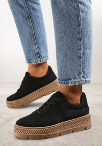 Born2be - Czarne Sneakersy na Grubej Podeszwie z Tłoczeniami Try to Forget. Okazja: na spacer, na co dzień. Kolor: czarny. Materiał: dzianina, jeans. Sport: turystyka piesza #1