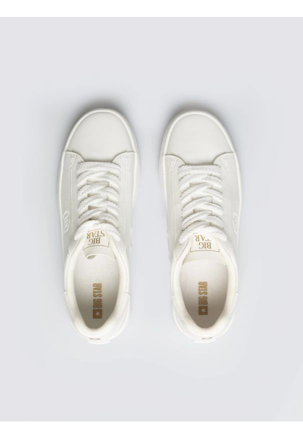 Big-Star - Sneakersy damskie ze skóry ekologicznej białe NN274577 101. Okazja: na spacer, na co dzień. Nosek buta: okrągły. Zapięcie: sznurówki. Kolor: biały. Materiał: skóra ekologiczna. Sport: turystyka piesza