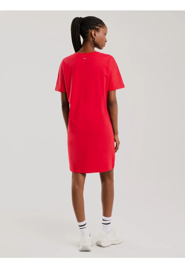 Big-Star - Sukienka damska bawełniana z krótkim rękawem czerwona Zorkaya 603. Kolor: czerwony. Materiał: bawełna. Długość rękawa: krótki rękaw. Wzór: aplikacja