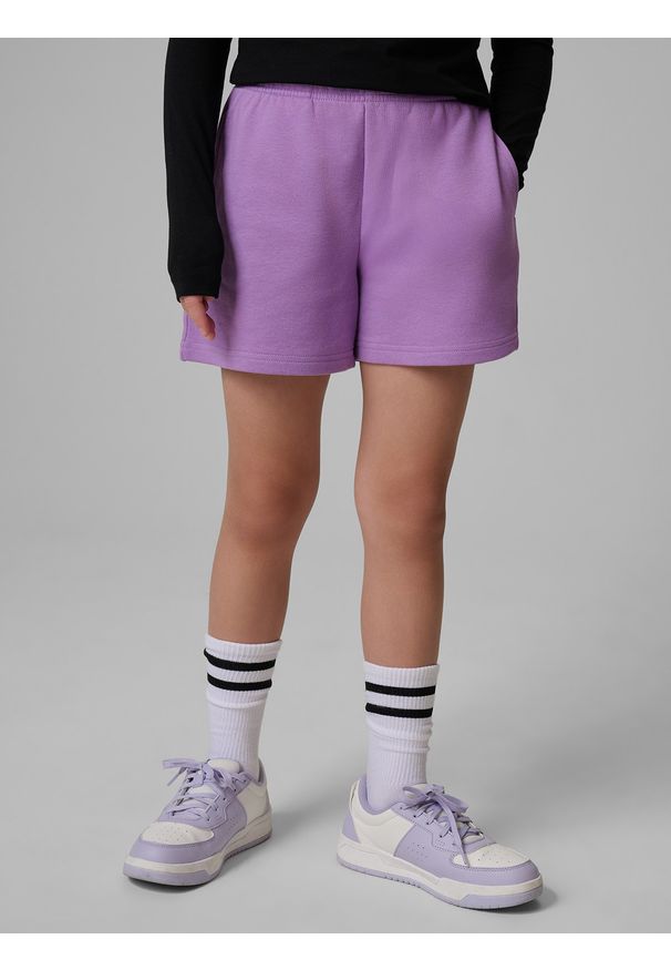 4f - 4F Spodenki dresowe dziewczęce - fioletowe 134 (8-9 lat). Kolor: fioletowy. Materiał: dresówka. Sezon: lato. Sport: turystyka piesza