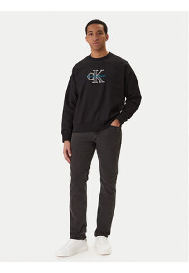 Calvin Klein Jeans Bluza Premium Monologo LV04RE200G Czarny Regular Fit. Kolor: czarny. Materiał: bawełna