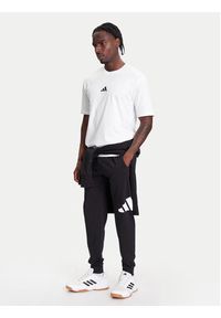 Adidas - adidas Spodnie dresowe Essentials Big Logo IN6163 Czarny Regular Fit. Kolor: czarny. Materiał: bawełna