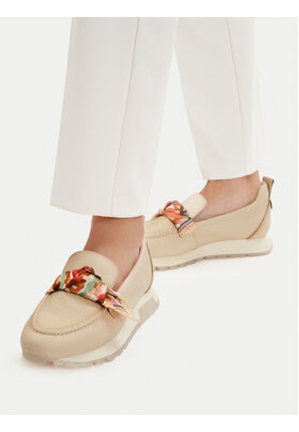 Hispanitas Mokasyny HV264863 C001 Écru. Kolor: kremowy. Materiał: skóra