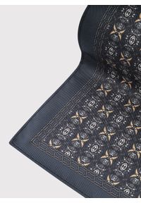 Pako Lorente - PAKO LORENTE - Ciemnoszara poszetka w geometryczny wzór. Kolor: szary. Materiał: poliester. Wzór: geometria #3