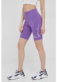 Karl Kani szorty damskie kolor fioletowy z aplikacją high waist. Stan: podwyższony. Kolor: fioletowy. Wzór: aplikacja