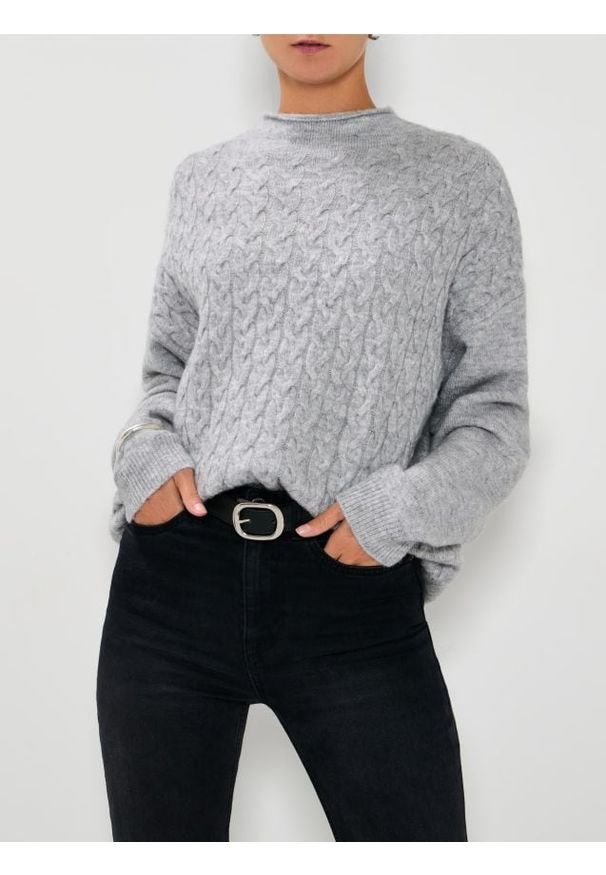 Sinsay - Sweter damski z warkoczowym splotem - szary. Kolor: szary. Wzór: ze splotem