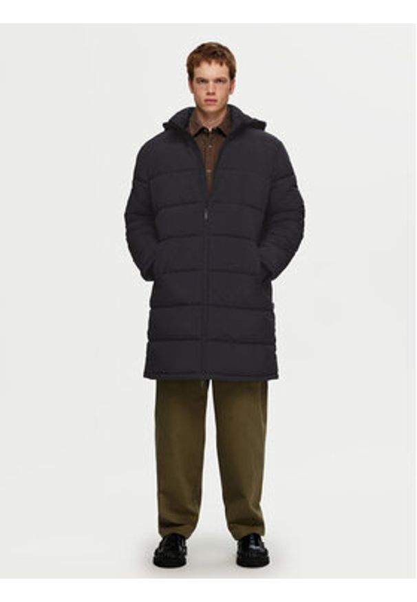 Selected Homme Płaszcz zimowy Cooper 16089959 Czarny Regular Fit. Kolor: czarny. Materiał: syntetyk. Sezon: zima