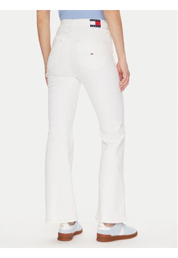 Tommy Jeans Jeansy Sylvia Hgh Flr Bg4293 DW0DW20032 Biały Regular Fit. Kolor: biały