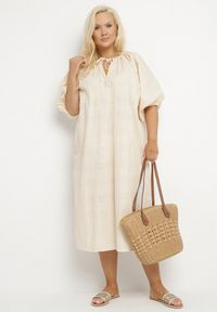 Born2be - Beżowa Bawełniana Sukienka Oversize z Wiązaniem pod Szyją Tolanea. Kolor: beżowy. Materiał: bawełna. Długość rękawa: krótki rękaw. Typ sukienki: oversize #4