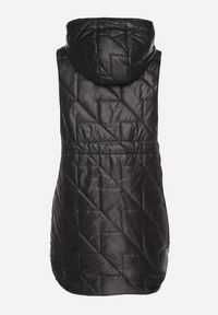 Born2be - Czarna Kamizelka Pikowana z Nieodpinanym Kapturem Lisandora. Okazja: na spacer. Kolor: czarny. Sezon: wiosna. Styl: klasyczny #4