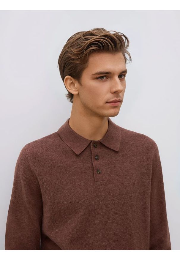 Reserved - Sweter polo z bawełną - jasnofioletowy. Typ kołnierza: polo. Kolor: fioletowy. Materiał: bawełna