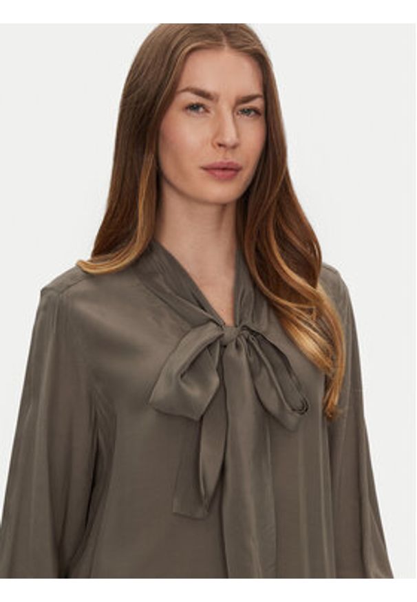GAP - Gap Bluzka 618636-00 Brązowy Regular Fit. Kolor: brązowy. Materiał: syntetyk
