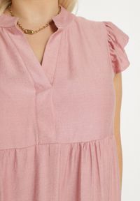 Born2be - Ciemnoróżowa Sukienka o Rozkloszowanym Kroju z Dekoltem w Serek Meverina. Okazja: na co dzień. Typ kołnierza: dekolt w serek. Kolor: różowy. Długość rękawa: krótki rękaw. Wzór: aplikacja. Typ sukienki: proste, rozkloszowane. Styl: casual, elegancki #6