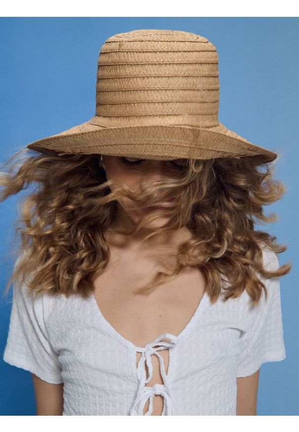 Sinsay - Pleciony kapelusz - beżowy. Kolor: beżowy