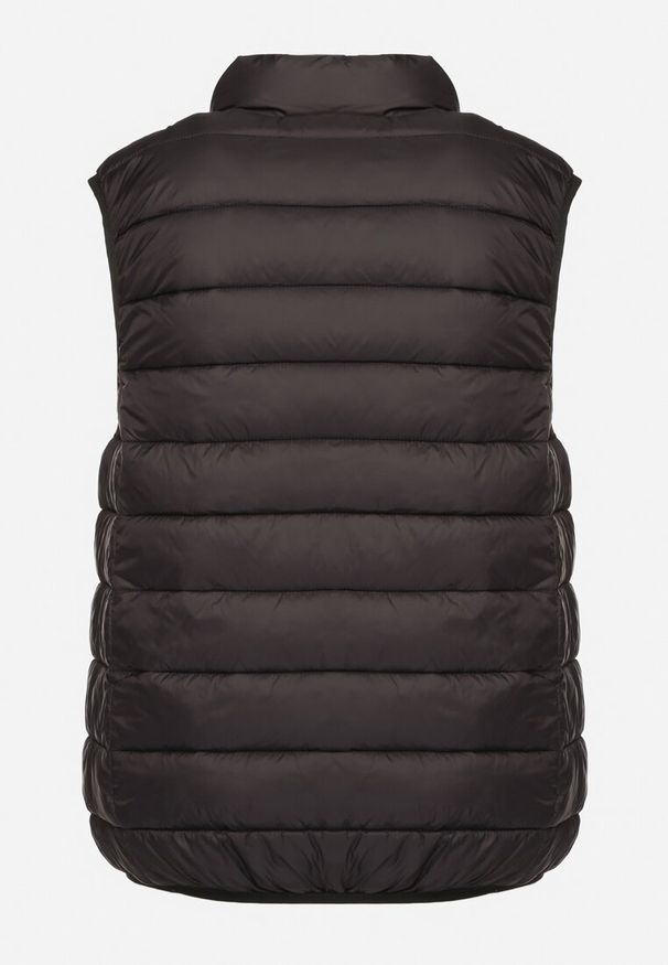 Born2be - Czarna Kamizelka Pikowana z Ozdobnym Suwakiem Tormina. Okazja: na co dzień. Kolor: czarny. Materiał: materiał. Styl: casual