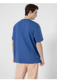 outhorn - T-shirt oversize z nadrukiem męski - niebieski. Okazja: na co dzień. Kolor: niebieski. Materiał: bawełna, dzianina. Wzór: nadruk. Styl: casual #6