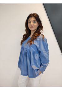 Niebieska bluzka oversizowa Alessia Santi. Kolor: niebieski. Materiał: bawełna. Długość rękawa: krótki rękaw. Styl: klasyczny