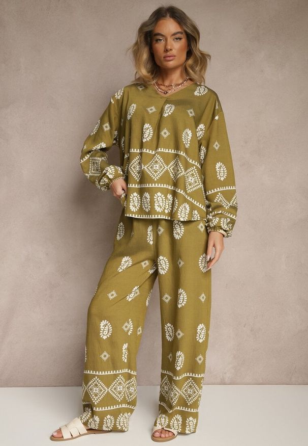 Renee - Ciemnozielony Komplet w Stylu Etno Spodnie z Gumką w Pasie i Bluzka Oversize Eviralyn. Kolor: zielony