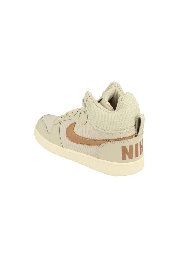 Buty Sportowe Damskie WMNS Nike Court Borough Mid. Okazja: na co dzień. Kolor: biały. Materiał: skóra. Model: Nike Court. Sport: bieganie