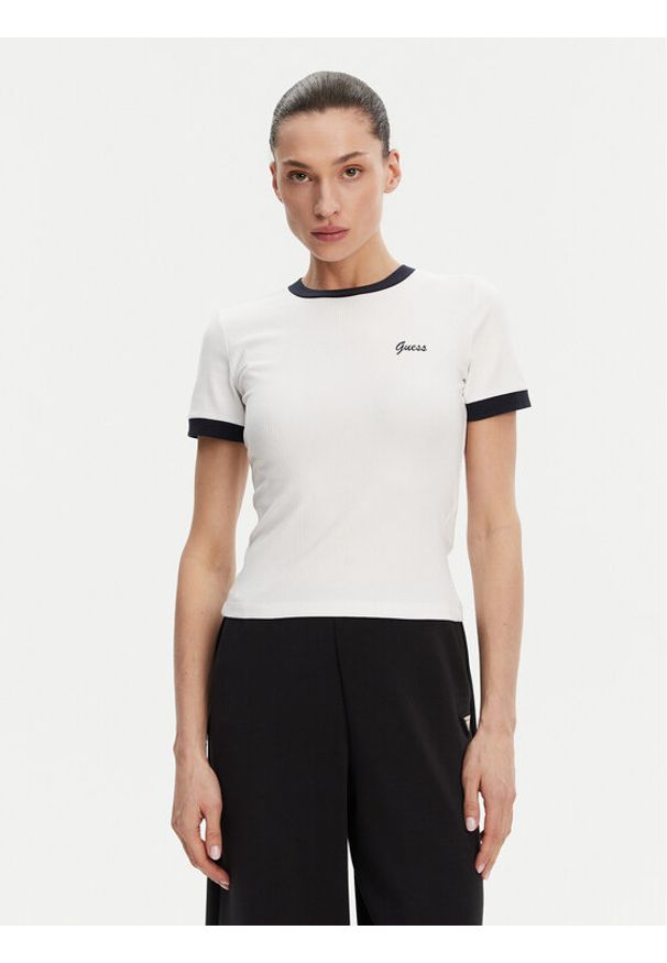 Guess T-Shirt V5GP08 KCRN2 Biały Regular Fit. Kolor: biały. Materiał: bawełna