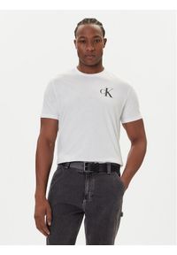 Calvin Klein Jeans T-Shirt 30s Chest Logo LV04RD865G Biały Regular Fit. Kolor: biały. Materiał: bawełna