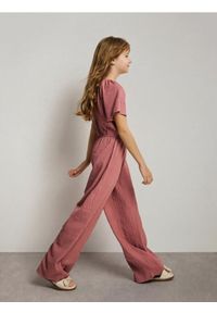 Reserved - Kombinezon z krótkim rękawem - brudny róż. Kolor: różowy. Materiał: tkanina. Długość rękawa: krótki rękaw. Typ sukienki: proste #1