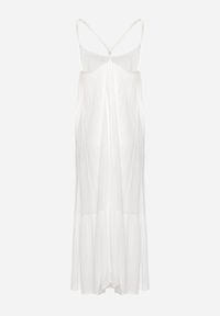 Born2be - Biała Wiskozowa Sukienka z Ramiączkami Zdobiona Cekinami i Metaliczną Nitką Comalara. Okazja: na co dzień, na imprezę. Typ kołnierza: dekolt w serek. Kolor: biały. Materiał: wiskoza. Długość rękawa: na ramiączkach. Wzór: aplikacja. Styl: casual #7