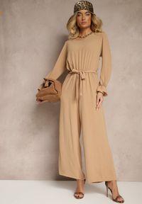 Renee - Beżowy Casualowy Kombinezon z Paskiem i Gumką w Pasie Wiązany na Plecach Melodette. Okazja: na co dzień. Kolor: beżowy. Materiał: tkanina. Styl: casual #3