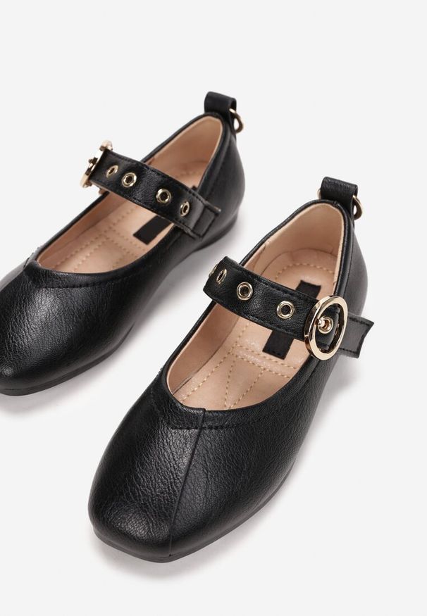 Born2be - Czarne Balerinki Azegen. Zapięcie: rzepy. Kolor: czarny. Sezon: lato. Styl: elegancki