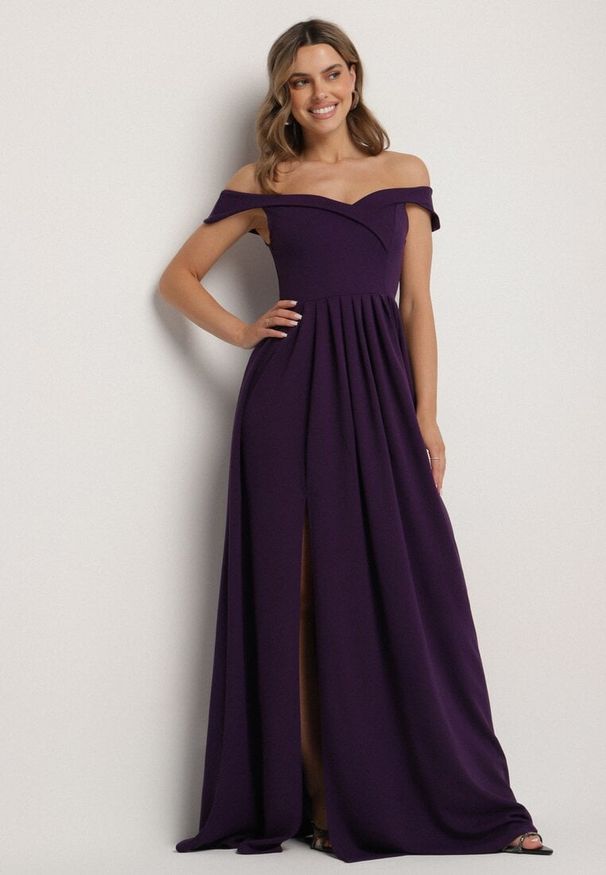 Born2be - Fioletowa Koktajlowa Rozkloszowana Sukienka z Hiszpańskim Dekoltem i Rozcięciem na Nogę Gralia. Okazja: na studniówkę, na ślub cywilny, na wesele. Kolor: fioletowy. Typ sukienki: rozkloszowane. Styl: wizytowy