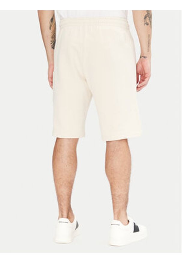EA7 Emporio Armani Szorty sportowe 7M000153 AF10432 U1079 Écru Regular Fit. Materiał: bawełna. Styl: sportowy