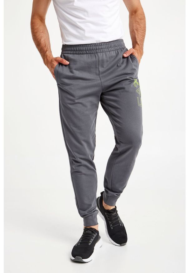EA7 Emporio Armani - Spodnie dresowe EA7 EMPORIO ARMANI. Materiał: dresówka