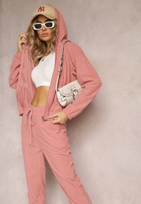 Renee - Różowy 2-częściowy Komplet Dresowy z Materiału w Prążki Zollanu. Kolor: różowy. Materiał: materiał, dresówka. Wzór: prążki #3