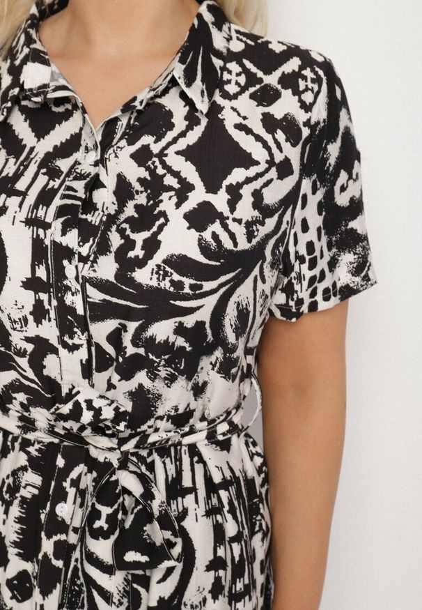 Born2be - Czarna Rozkloszowana Sukienka z Koszulową Górą i Materiałowym Paskiem w Talii Giefia. Okazja: na co dzień. Kolor: czarny. Materiał: materiał. Długość rękawa: krótki rękaw. Sezon: lato. Typ sukienki: koszulowe. Styl: casual, elegancki, klasyczny