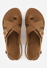 Renee - Ciemnobeżowe Sandały Japonki VICES z Ozdobnym Paskiem i Klamrą Vendan. Okazja: na co dzień. Zapięcie: klamry. Kolor: beżowy. Materiał: jeans. Sezon: lato. Styl: casual, elegancki #2