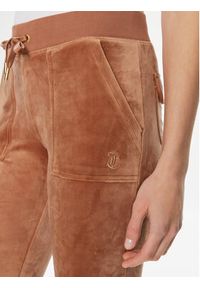 Juicy Couture Spodnie dresowe Del Ray JCAP180G Brązowy Regular Fit. Kolor: brązowy. Materiał: syntetyk #3