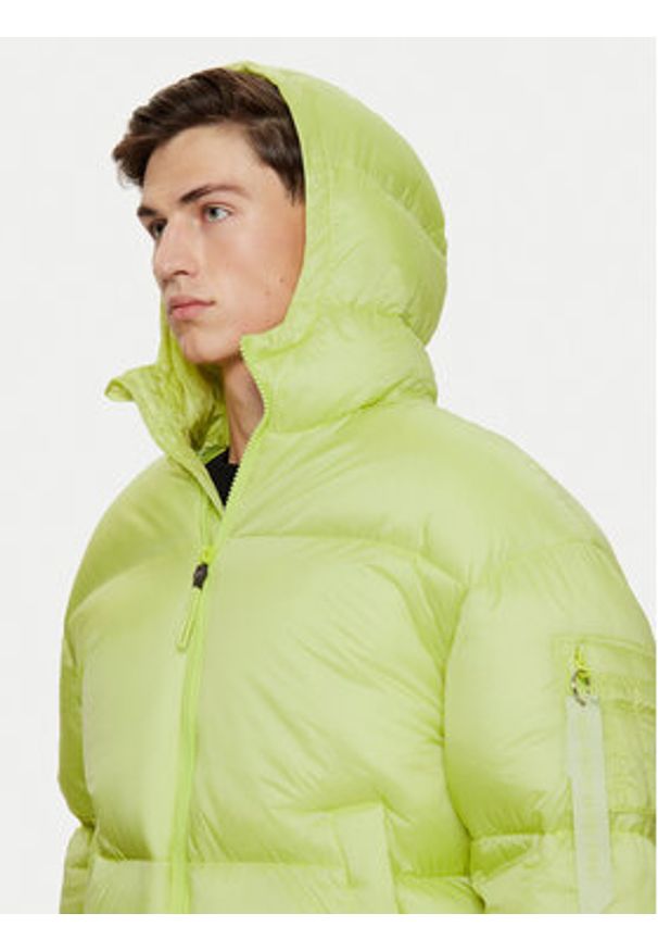 Alpha Industries Kurtka zimowa 148130 Zielony Regular Fit. Kolor: zielony. Materiał: syntetyk. Sezon: zima