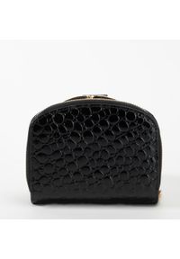 Inna - Portfel damski skórzany Monnari portmonetka ze wzorem lakierowany czarny PUR0021. Kolor: czarny. Materiał: lakier, skóra #4