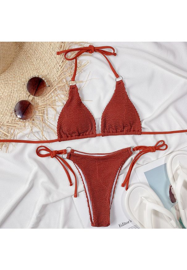 Intica - Bikini wiązane z kółeczkami plażowe regulowane Yablena. Kolor: brązowy. Materiał: materiał