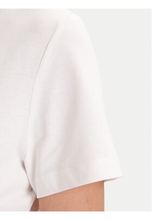Guess T-Shirt V5YI03 I3Z14 Biały Regular Fit. Kolor: biały. Materiał: bawełna