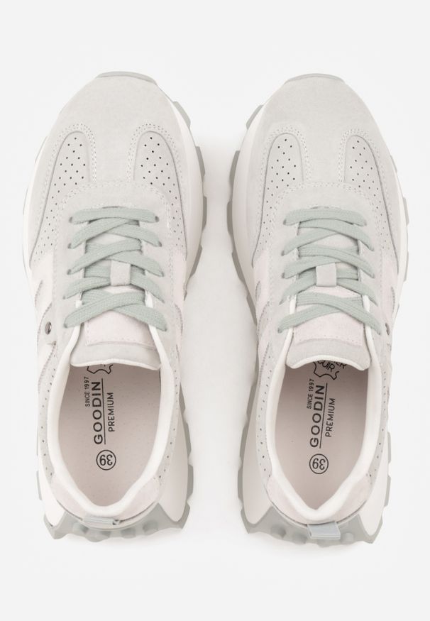 Renee - Jasnozielone Sneakersy na Platformie z Zamszu Naturalnego z Perforacją Zitrina. Kolor: zielony. Materiał: zamsz. Obcas: na platformie