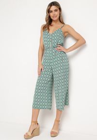 Born2be - Zielony Kombinezon Siffo. Kolor: zielony. Materiał: materiał. Długość rękawa: na ramiączkach. Wzór: aplikacja, kolorowy, jednolity. Sezon: lato #2