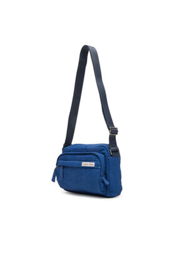 Calvin Klein Saszetka Sleek Denim Utility Camera Bag LV04D3432G Niebieski. Kolor: niebieski. Materiał: materiał